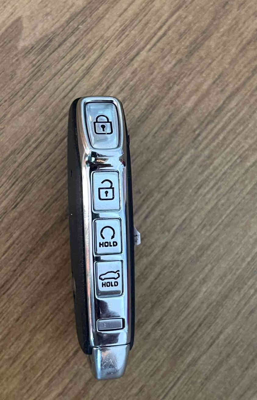 بصمه سورنتو مال موديل 23 غير  مستخدمه مكاني بغداد السعر 150 الف                    
***********
