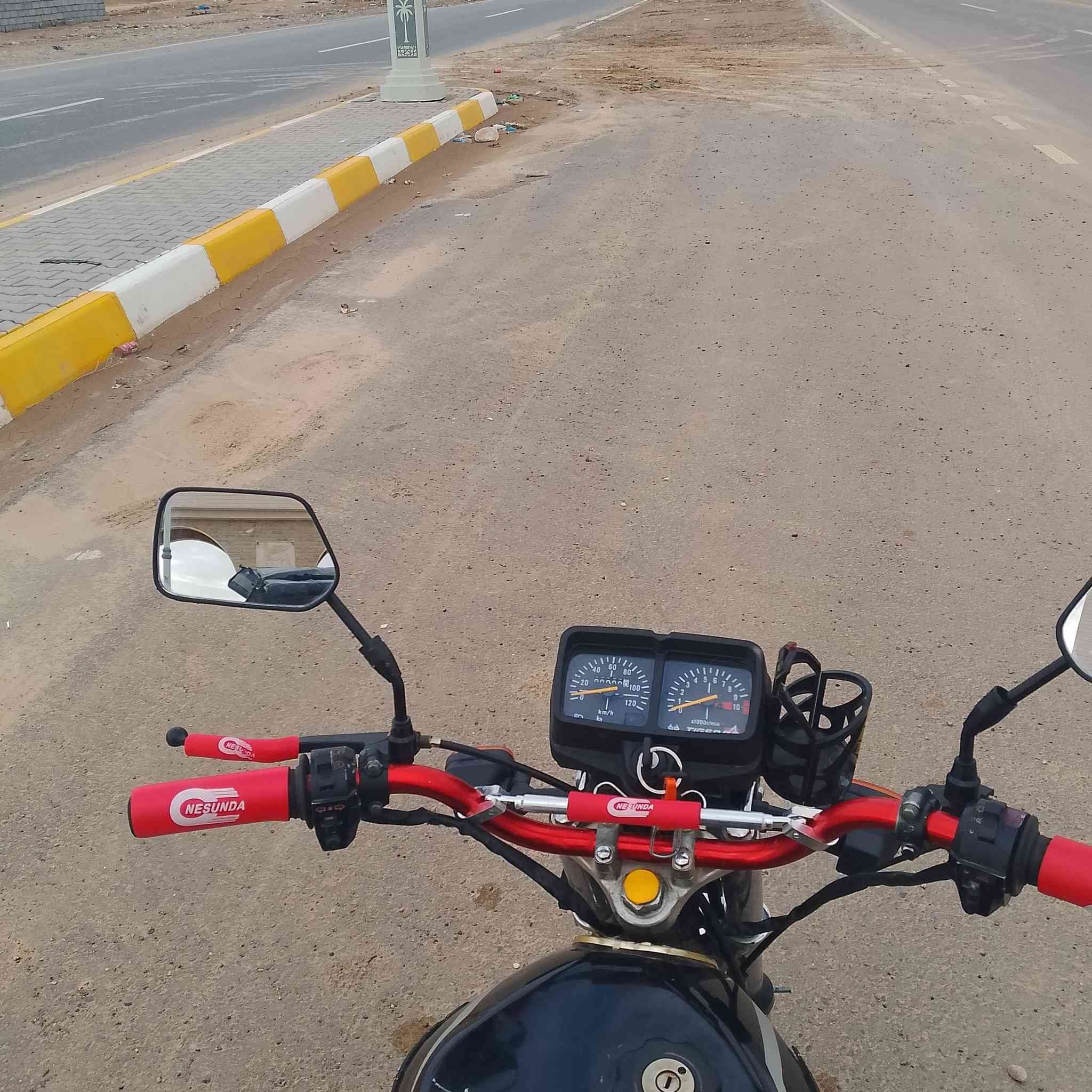 سلام عليكم سيفان 21 دراجه محرك مفتوح مبدل بستم ولفات فقط دراجه حلوه تواير جدد طخم كهربايات كله شقاله ما عدا كيج سرعه اشاير لايت عالي ناصي كله شقال يرهم مراوس بنامه او تايكر سعر 375 وبيه مجال ه‍ ***********
