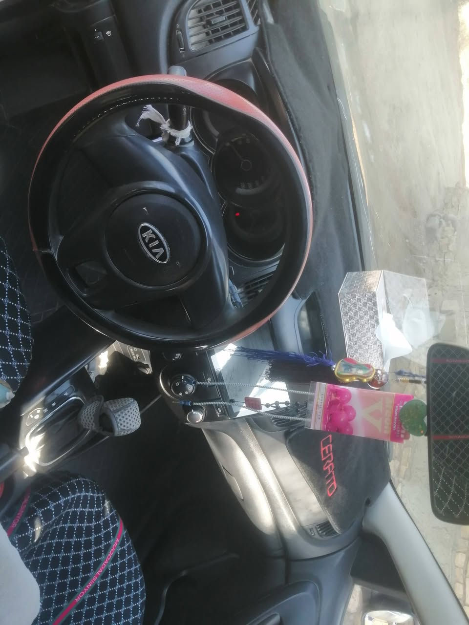 سلام عليكم كيا سيراتو للبيع موديل ٢٠١٣ مثنى مكفولة كفالة عامة من تبديل بس بيه جاملغ مصبوغ امامي كير مكينه شرط مقدم جديد سعر خاص ***********
