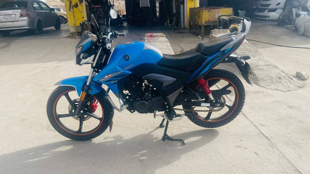 السلام عليكم عليكم هاوجي موديل 21 مشدود ب24 مرقم سنويه جديده ارقام انكليزيه موطور استخدام شخصي بسمي تحويل ثاني يوم مآل جناي بالعافيه على ياخذه تعال وبيك خير وتدلل السعر 16و50الف وبي مجال للطيبين للستفسار ***********
