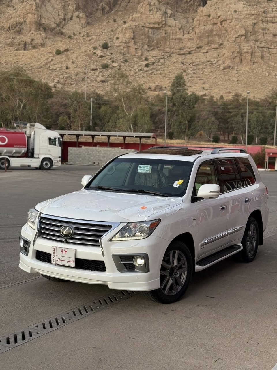 LEXUS / لێگزیز

2011 مانگی ٦

سەیارەکە بێڕەقەمی دووبەیە

تەنها ۲ پەڵەبۆیاخی پێوەیە

بەبێ دەحم و لێدراو و ناو گرتن

سەیارەکە کامل کراوەتە ۲٠۱٥

لەسەر بیلادی

سەیارەکە لەڕوی مواسەفات قەپات مواسەفاتە

SPORT/S

گێڕ و مەکینە و کارەبای هەمو گیانی بەشەرت

سەوت و دووکەڵ بەشەرت

دەبڵ و چوپ و هەواکانی هەموو بەشەرت

سەیارەکە کامل مەسروفە و هیچ مەسروفێکی نیە 

مەحامەلەکی برایانە

شوێن ڕانیە/چوارقورنە

***********
***********
