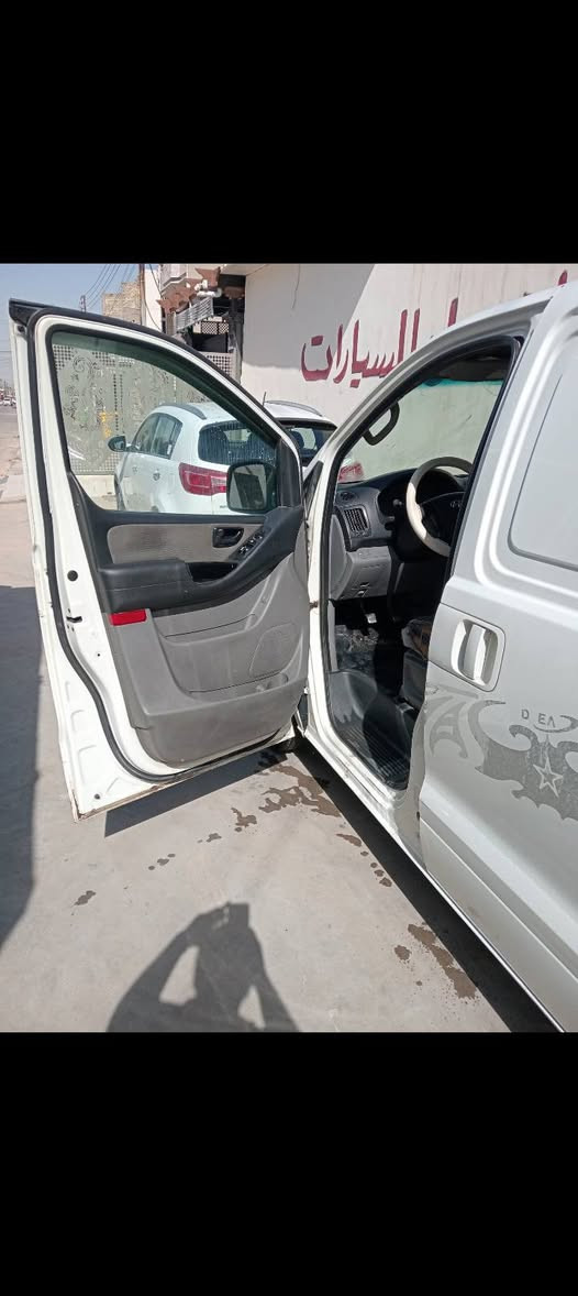 السلام عليكم سياره ستارك س فان سكر جير عادي سياره جاهزه رقم القديم راعيها يريد تحويل مباشر تريد علي المعامله بسعر تريد عليك المعامله بسعر وهذا رقم الهاتف *********** موديل 2011
