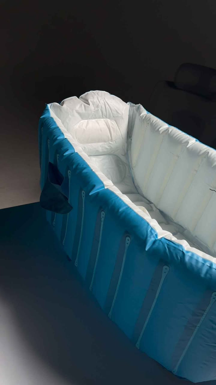 حوض استحمام أطفال هوائي Leedssoy 12001 بخامة ناعمة وتصميم ذكي يثبت الطفل بوضعية مريحة 🤍
قاعدة ثابتة تقلل الانزلاق، وفتحات تصريف سهلة لتفريغ الماء 💧
قابل للنفخ والطي… خفيف وسهل التخزين ✨ بغداد, العراق


**إذا كنت صاحب هذا الإعلان وتريد حذفه لأي سبب، رجاءا أرسل رسالة إلى الدعم الفني**