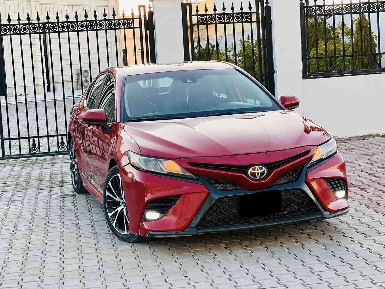 السلام عليكم
للبيع بسعر مناسب 
اعتذر عن القسط والوعده 
كامري 2019 se
لون احمر 
بيها قطعه ونص صبغ فقط بدون اي دواخل وصور الضرر بلمنشور
محرك 2500 بدون فتح بدون عيب شرط 
كير شرط 
صدر تايرات تبريد كله شرط 
السياره بعدها بحاله الوكاله 
رادار موجود وشغال 
تحديد مسار 
شفتات ستيرن
مثبت سرعه 
نضام ايكو
ومواصفات ال se معروفه
سعر 163 وبيها مجال 
ملاحضه ماكطع سعر بتلفون نجي وتشلع عيوني
 والسياره شرط الفحص وين ميعجبك  
مكاني صلاح الدين تكريت
***********
