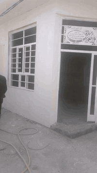 مشتمل  150م ركن  للبيع زراعي طابو حي الزهراء زراعية علي سريح 2 غرفة نوم واستقبال وصالة ومطبخ ومنور الأرضية صبة كهربائيات كاملة موجود خدمات كهرباء وماء أسألة مدرسة متوسطة اعدادية قريبة
الاتصال على الرقم *********** او مراجعة مكتب الجوادين للعقار الحي العسكري مجاور أسواق الكفيل سابقا ومجاور فرن صمون اشور على الشارع العام
