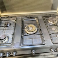 ميز • طباخ • رجل مفصولة