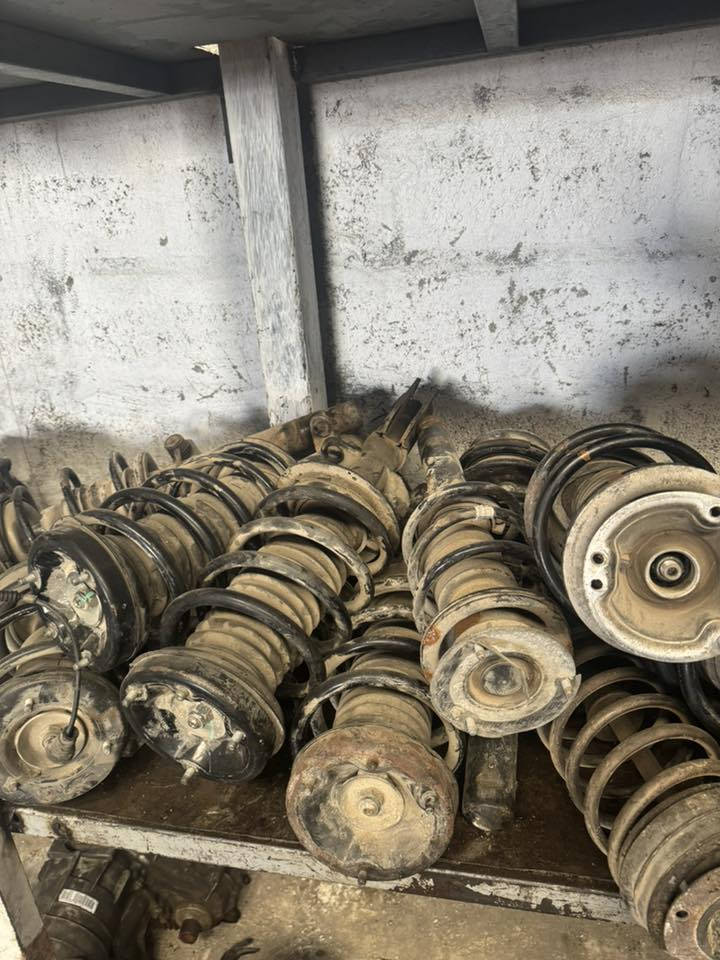 سلام عليكم
غراض e36 e46 e39 e60 x5

كلشي موجود نواعم كيرات عينه وكلج سلف مشط ستيرن عام

الغراض كلها تفصيخ اوربي

توصيل لكل عراق 5الالف دينار

رقم تلفون ***********
