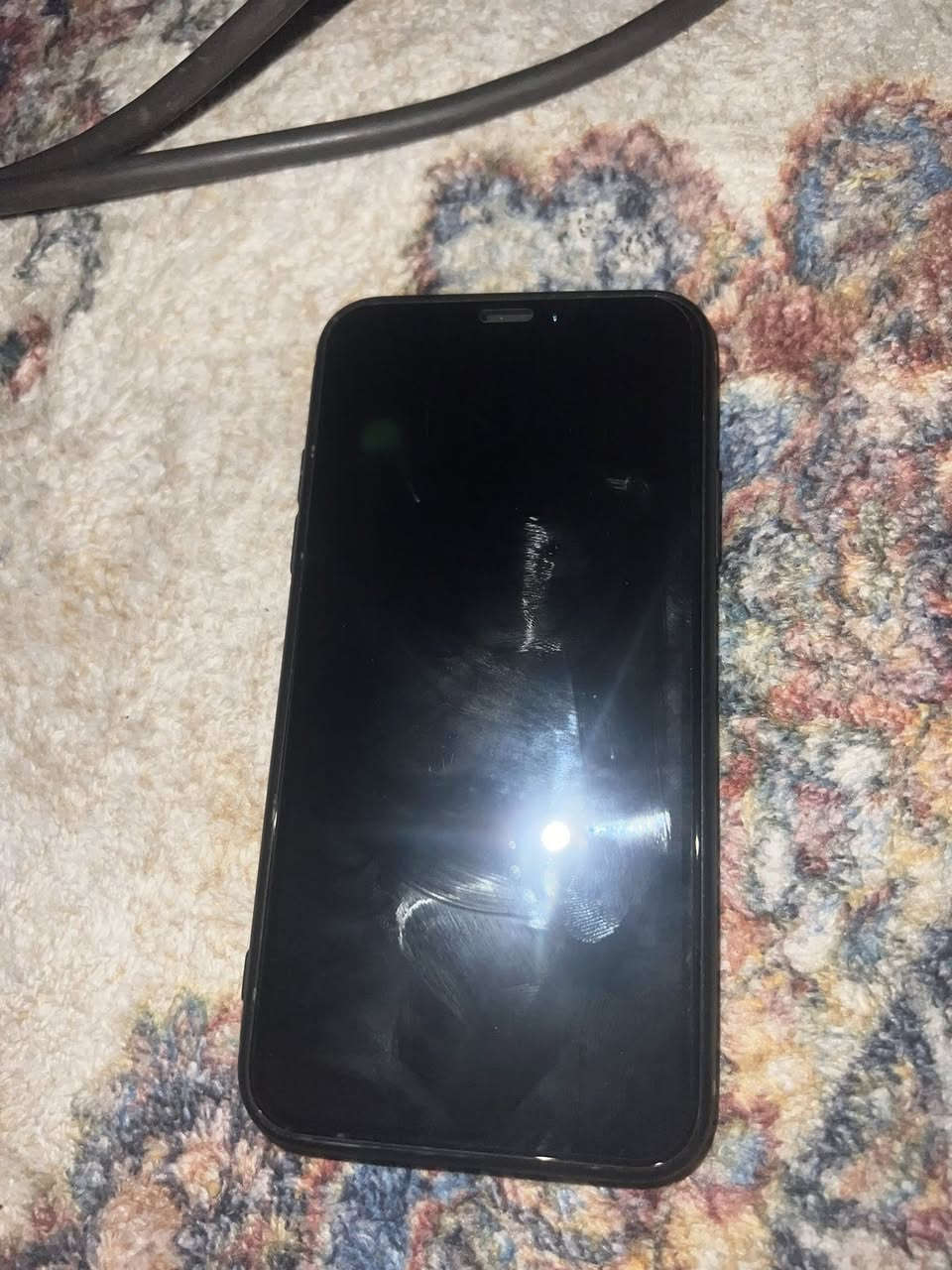 السلام عليكم ايفون اكس اس عـادي صغير ذاكرة ٢٥٦ شخط مابي ممفتوح بس بطاريته ٥١ نظافة فوول ٩٥٪؜ للبيع ١٠٠ الف بغداد الامين ***********
