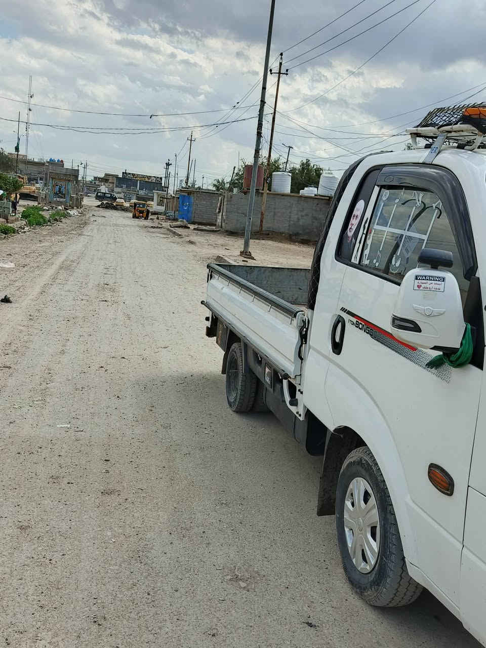 السلام عليكم 
كيا بنكو للبيع 
موديل 2021
محرك 2700  
مكينه وكير وكسل نضيفات 
كهربايات  شغاله داخله نضيف تخم تايرات نضيف 
صدره نضيف ما بيه اي نقص 
رقم،،،بغداد 
تحويل مباشر 
السعر 135 
العنوان بغداد النهروان لتواصل ***********
