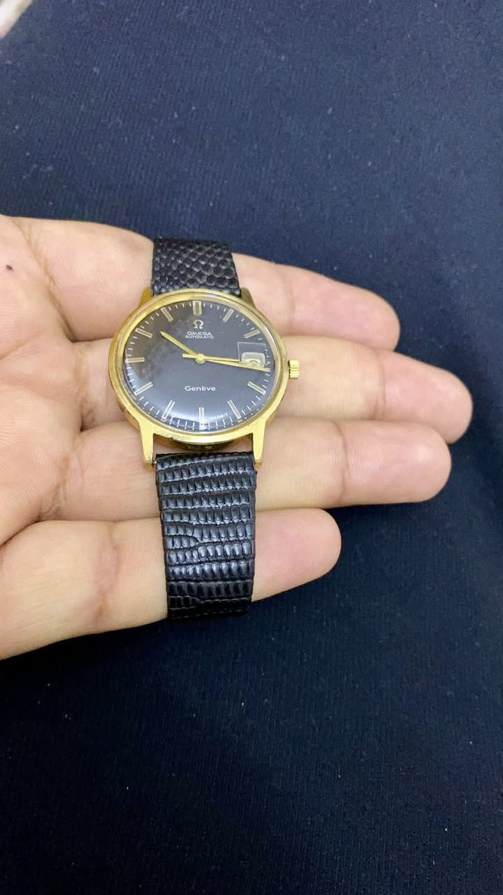 السلام عليكم
ساعه من ماركة أوميكا العريقه فنتج سويسري 

المواصفات 

الماكنه أوتوماتيك فراشه  24 جوهره 

الهيكل تغليف ذهب 20 مايكون 

المينه مميزه أسود فحمي +منفذ شهري

الساعه بلاديه بلكامل عده لسير ولبك مستبدل 

السعر 470$


**إذا كنت صاحب هذا الإعلان وتريد حذفه لأي سبب، رجاءا أرسل رسالة إلى الدعم الفني**