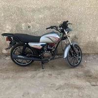 للبيع موديل 25 اوراق  صار 5 اشهر من طالعه من الوكيل  07808941579