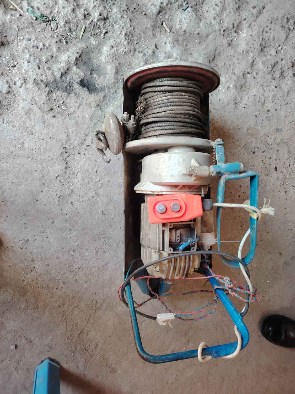 للبيع السعر 200 بي مشكلة بالكلج بس ما صلحتة *********** الكورك بي واتساب ***********
