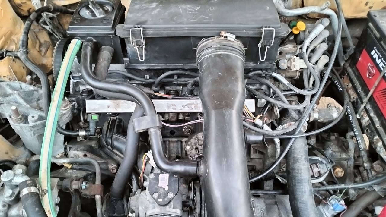 متاح بيجو 205تخم تاير جاهزه ماناقصهه شي سعر 28راعيهه موجود سنويه غايت 2028مكان بصره ابولخصيب طريق صحره ***********
