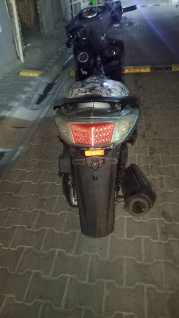 اسكنس فحل طلاعات نوزل خطين كهربائيات كلهة شغالة محرك ناعم كلش سلف وهندر درجة ختم واحد وني مسويلهة فابلون اذا تريد شيلة نكره بكل وقت سعر 700 وبيه مجال مكاني بغداد نهاية حي اور *********** أو مراوس ب ماكس
