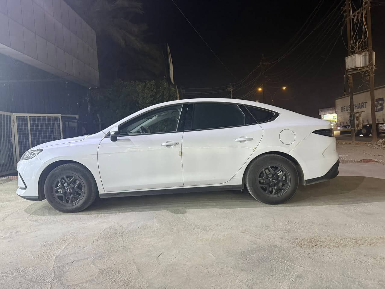 سيل فايف ٢٠٢٥ كفاله  ماعدا كرده بسيطه جدا جوه الدوسه مال باب الصدر موضحه
المكان بابل 
السعر ١٩٥٠٠
ماشيه ١٤ الف

***********
