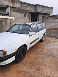 سيارة • للبيع • معلومات ناقصة