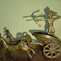 حصان نحاس • أصفر • توصيل محافظات