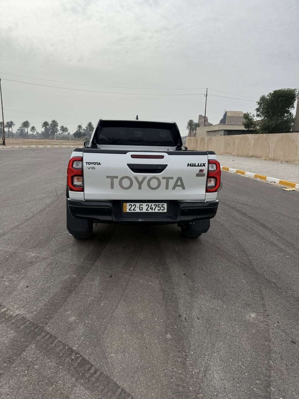 سلام عليكم تيوتا هايلوكس ساز سعودي جي ار 2024ماشيه 43000km  كفاله عامه عنوان بغداد للاستفسار اتصال على ***********
