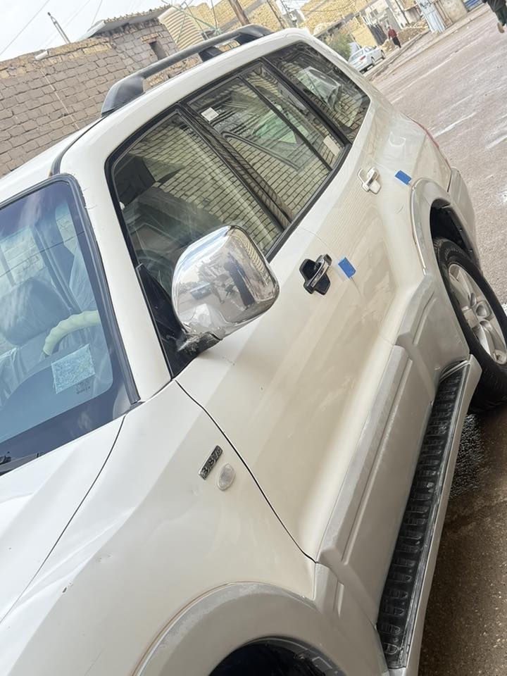 السلام عليكم. باجيرو موديل 2006.كفاله رقم بغداد بسمي تحويل ثاني يوم محرك تخم تاير حداديه جديدة.محرك توني شديته كارتون..لشراي فقط او مراوس.موشراي لا يتعبني الرقم موجود واني خادم..*********** علمآ ان مكان السياره ناصريه مركز مدينه الصدر.
