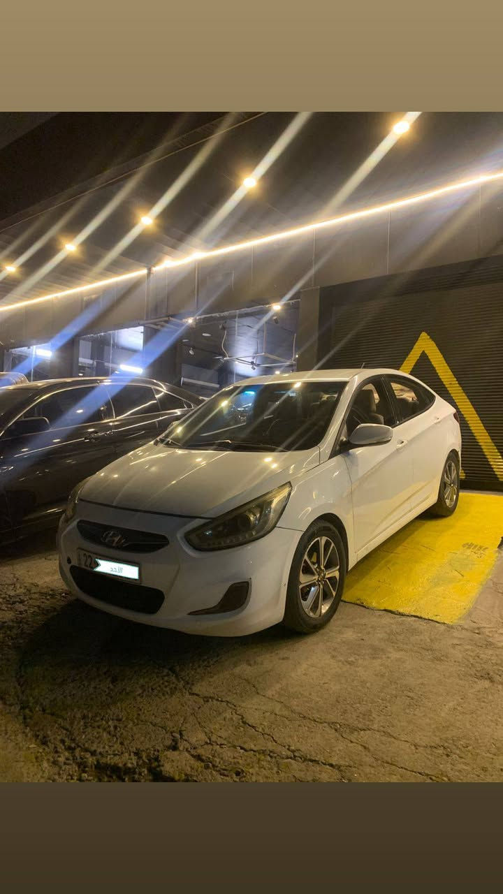 هیوندای ئەکسینت خلیجی 
مــــــــــــۆدیل / 2017 
مەکینە V4 دووش ، قەپاغ کرایتەوە ، 200 هەزار کم چووە 
ڕەقەم و سەنەوی نوێیە 
سبوغ بۆنیت چاملغ دەرگا 
بێ ناوگرتن ، بێ ئێڕبــــــاگ 
***********
نــــــرخ   ۹۹ $ وەرەقەهيونداي أكسنت الخليج 
موديل / 2017 
محرك V4، قطع مسافة 200 ألف ميل 
للبيع، مستعمل وأوتوماتيك 
باب Sbugh Bonnet Chamlgh 
بدون اسم، بدون وسائد هوائية 
***********
السعر 99 دولارًا للورق أربيل, العراق
