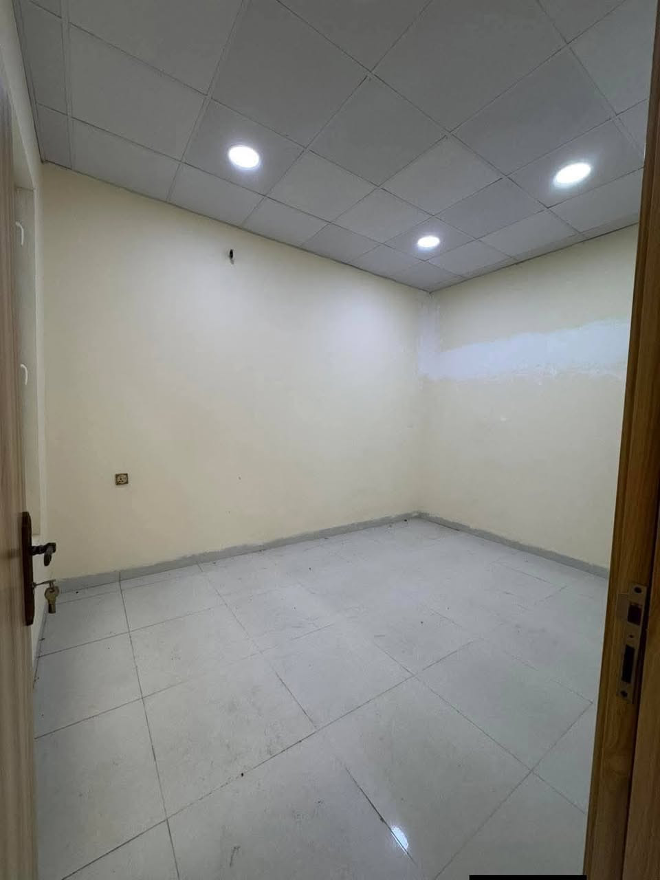 کــــــــــــــرێ کــــــــــــــرێ لانســــــــــــــــــــــــــــــتی🙋🙋
ئـەم خــانوو هــــــەربـــــــۆکـــــــــرێمــــــــان ڕووکـــــــــــــن

ئـــــــەم خـــــانـووە بــۆ کـرێ لـە لانــــە ســـــتـــــی 200 متری ســەربـەخــۆ نـزیک مارکێـتـەکـەیـە👉👉
دوو ژور نـوسـتـن 🌷🙋🙋

ز.م***********م ســـــــــاڵــــــــــــح کــــــــــــرێ
*********** پـــاشــــــــــــــــــــــــــا کــــــــــــــــــــرێ
