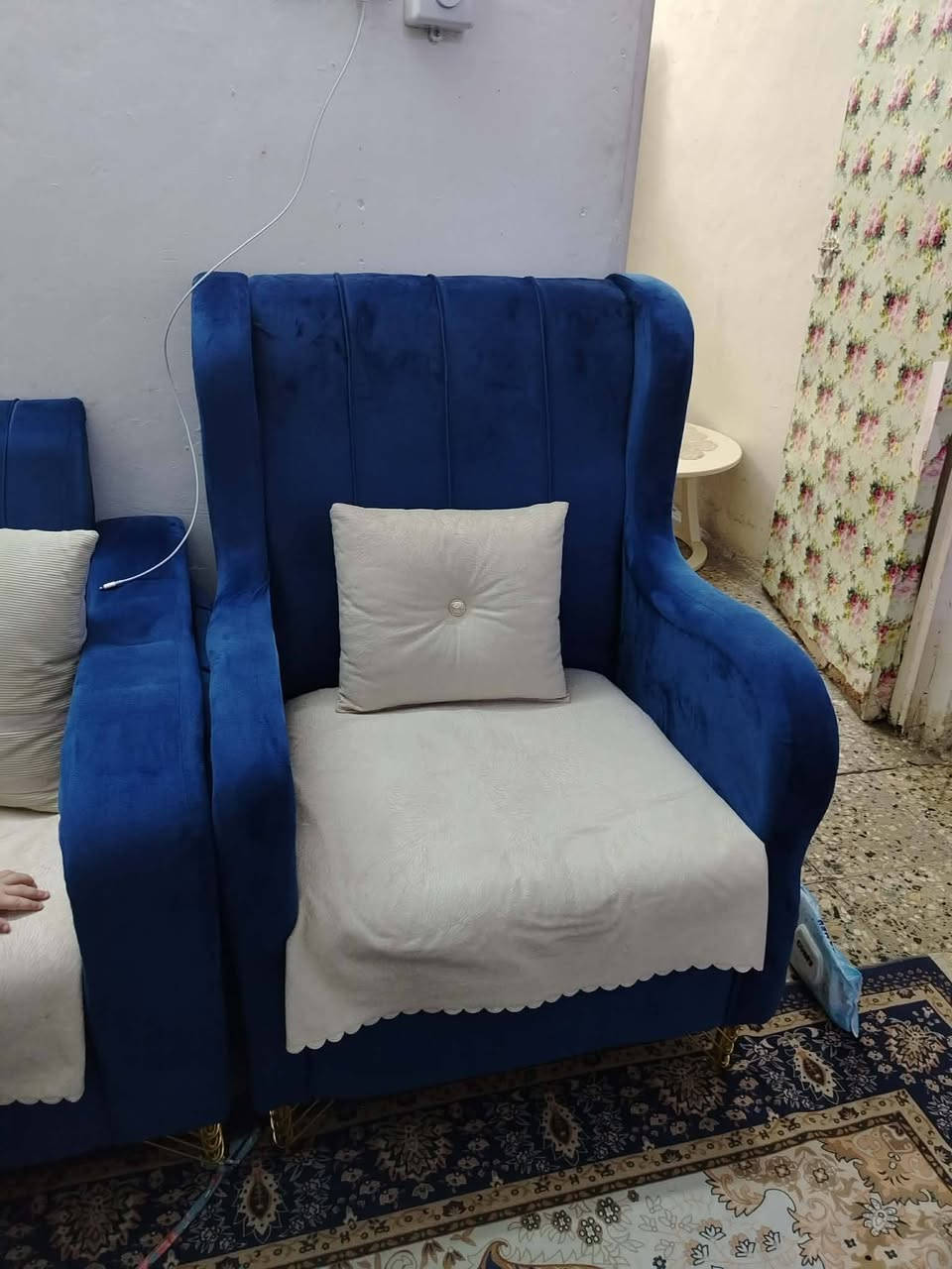 ***********
شراي يراسلني واتساب 
طباخ ب ٧٥ 
براد حار بارد ب ٢٥ 
تخم تركي ٨ مقاعد ب ١٥٠ 
عنوان بغداد حي الجهاد
