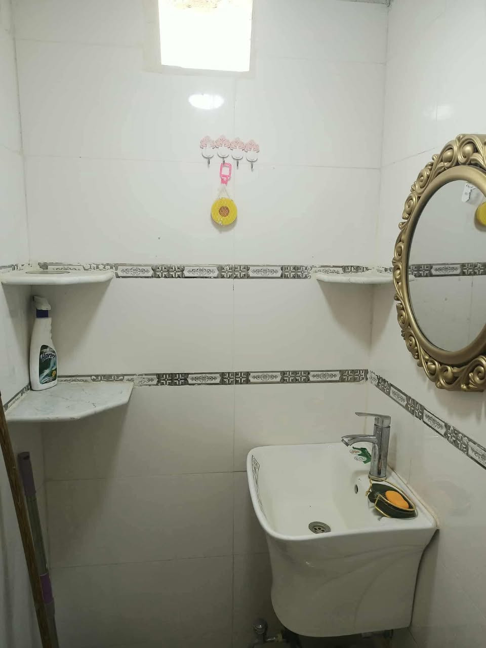 سلام عليكم بيت للبيع او المراوس في الحبيليه الاولى بل نهايه قريب على شارع اربعين الفاصل بين الحبيليه الاولى و الثانيه مساحه البيت 100 متر طابق واحد طابو صرف بناء 2025 جديد حيل كله كونكريت مسلح التواصل *********** 🔴يرهم بيع او مراوس
