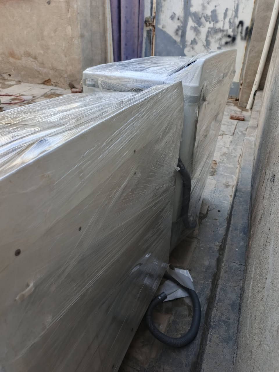 السلام عليكم 
غسالات للبيع جدد نضيفات مواطير نحاس شغالات اي عطل مابيهم تجي تفحص وتأخذ اسعار مناسبه جدا
مكاني كوفه للاستفسار الاتصال على الرقم 
***********
