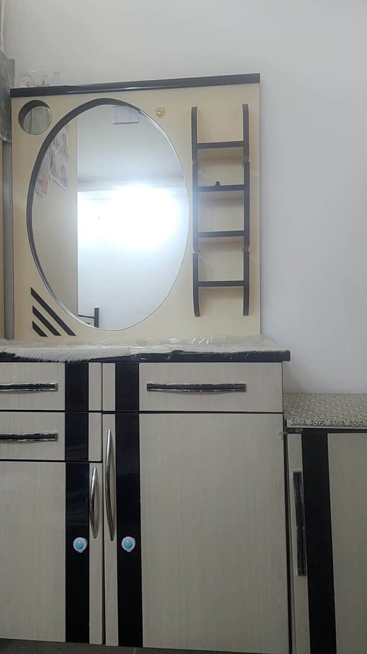 بوفروشتن زور  خاوينه شوين رانيه


**إذا كنت صاحب هذا الإعلان وتريد حذفه لأي سبب، رجاءا أرسل رسالة إلى الدعم الفني**