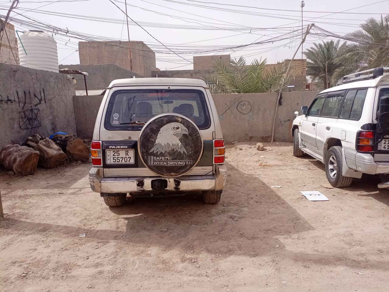 باجيرو موديل ٩٢رقم كركوك انكليزي تحويل مباشر سنويه ل29 مباشر مكينه  3000  V6 وكيربلادي فور ويل  حداديه تخم تاير كهربائيات كلها شغاله سنتر لوك لاضربه بيها طخه خفيفه الجاملغ الخلفي ولاصبغ بيها جراد قليل سياره خير من الله وسعرها مناسب  
مكاني بابل  الحمزه الغربي 
السعر 48وبيها مجال للشراي
اتصال ***********
