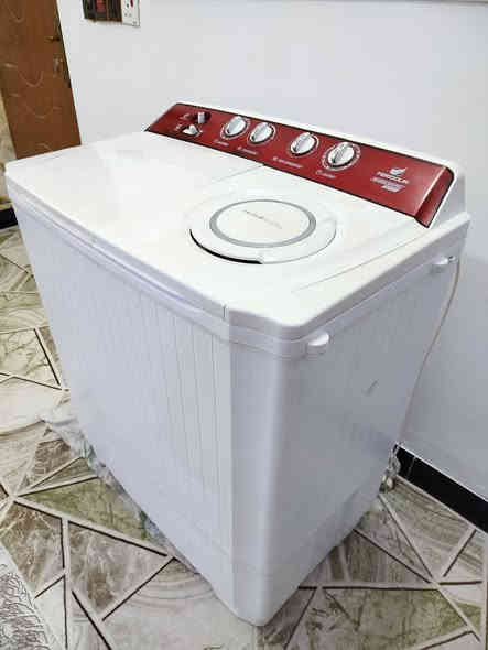 للبيع غساله حجم كبير جاهزه غسل وتنشيف بيه ضمان كلش نضيفه سعر 110 مكاني كربلاء حي العامل *********** واتساب وماسنجر موجود ***********
