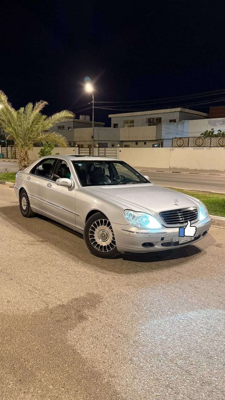 مارسدس غواصه للبيع s500 مديل 2001 السياره 8سلندر  جديده مكفوله من الضربه  ماشيه 140 الف حداديه جديده اماميه خلفيه رقم بغداد ألماني راعيه يريد مداور السياره سعره 95 ورقه وبيه خربطه بعقل الكير يعني عته بالكير 
اشاير بالمري 
مري شفط
منضومه زنون عالي ناصي
كشنات تدفئه تبريد كشنات جدد 
بيبان شفط
كشنات كهرباء
 حساس امامي خلفي
فتحه سقف
ويل ماي باخ
رقمي للتواصل ***********
