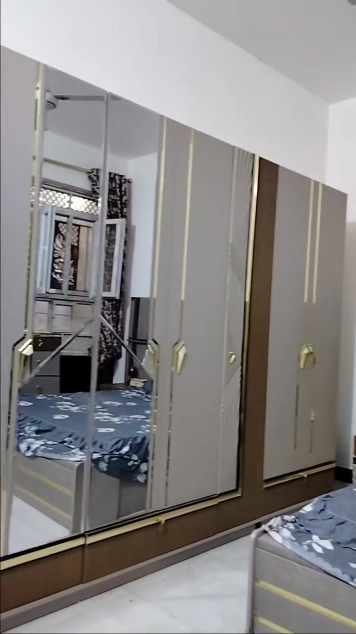 الغرفه البيع مستعملة قليل
العنوان الحوز قرب كورنيش الرمادي 
الاستفسار على الرقم ***********
