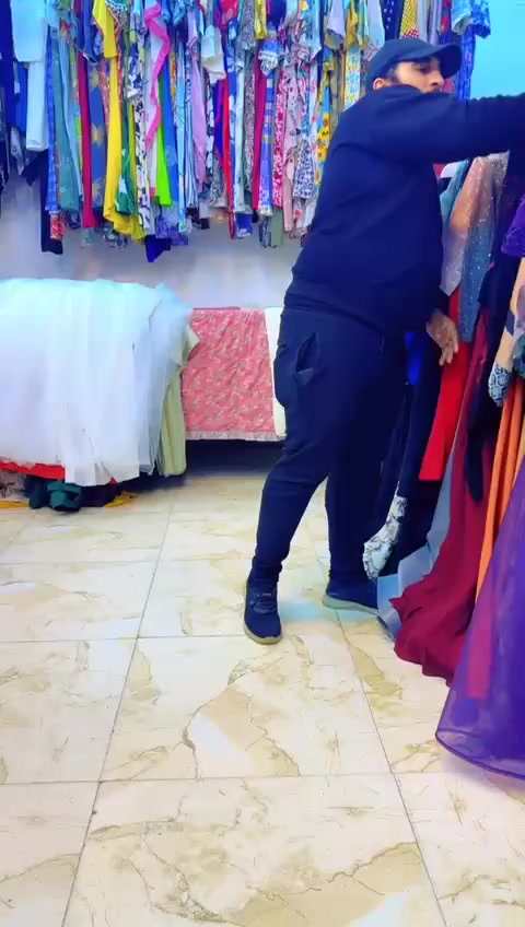 يا الله تعلن محلات محمد الزعيم عن كسر بضاعه جديده  خليجيه نبر وان المصادف الجمعة 2026/2/13الساعه 8:00صباحا كلشي متوفر صايه فساتين عبايه احذيه بوت كوت ريكود ستر جنط فساتين دراعه كركعيان  كلشي متوفر نسائي أطفال خليجي شي ان بات بات جمله مفردددد
العنوان: المحموديه خلف صحه الطلاب محلات محمد الزعيم شارع علوه الخضاره 
رقم الهاتف:***********
