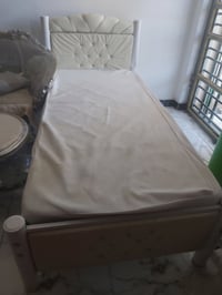 بغداد الدورة • ٤ سراير • سرير مع دوشك