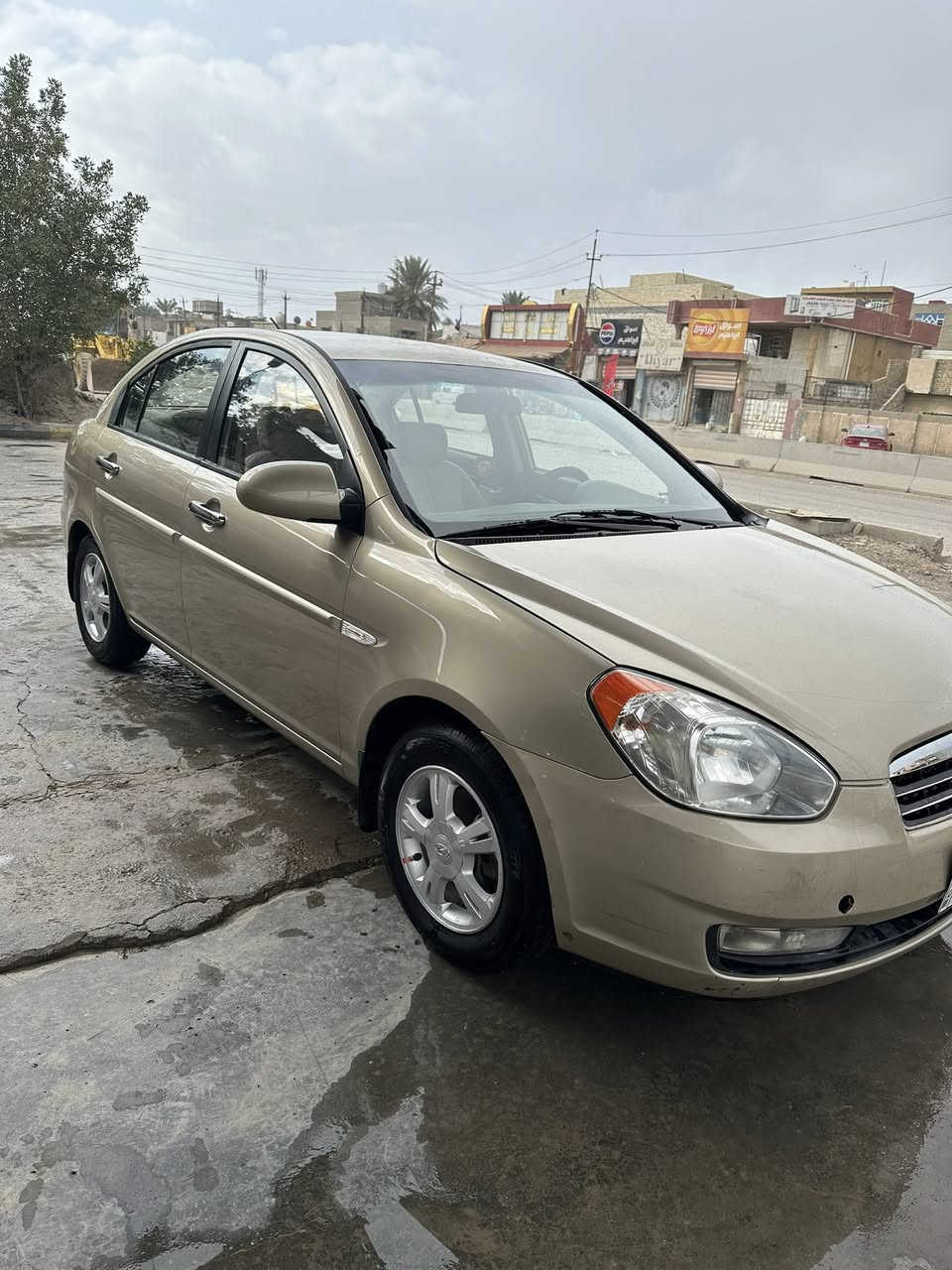 سلام عليكم 
اكسنت موديل ٢٠١٠خليجي 
بيهه طخه بداير مال جاملغ خلفي
قماره بيهه جراد
سياره جديده ع وضع شركه كلشي ماملعوب بيهه
مكينه ١٦٠٠دوش
ادامه كامله
ماشيه ١٦٤حقيقي
صدر امامي خلفي جديد
تخم تاير جديد
سياره جاهزه من كل نواحي غرفتهه كلش جديده 
مكان سياره بغداد زعفرانيه 
السعر ٩٥وبيهه مجال بسيط
***********
