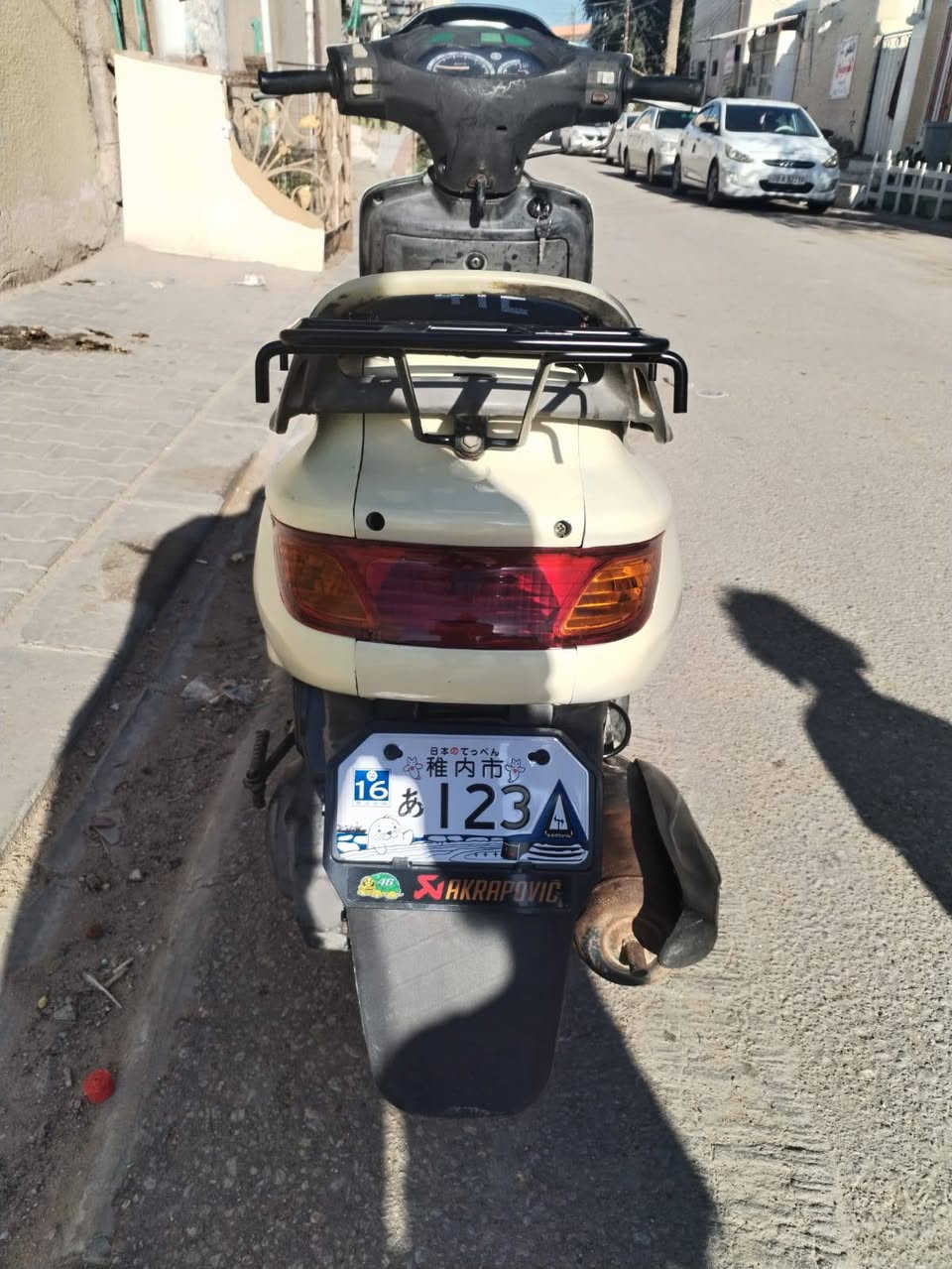 سلام عليكم دراجه فراشه مال حاويه مكينه مافتوحه شلعه ومعدل خير من الله نضافه ميه بل ميه كوله وضع بلاد كهربائيات كله شغاله تخم تاير جديد السعر 550وبيها مجال حك الجيه العنوان نجف الرقم ***********
