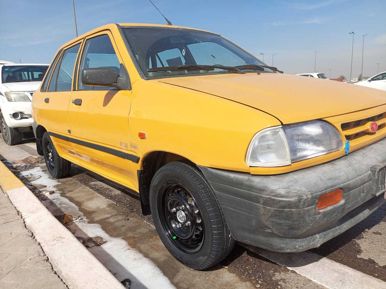 السلام عليكم سايبا موديل 2010مكفولة من ضربة صبغ شواصي مكفولة براكيتات مكفولة خياسات  مابيهة مكينة كير تبريد مكفولات تخم تاير مدوشمة عام مصفرة هيئة وغرامات تحويل ثاني يوم مكاني بغداد الشراي يتصل ***********
