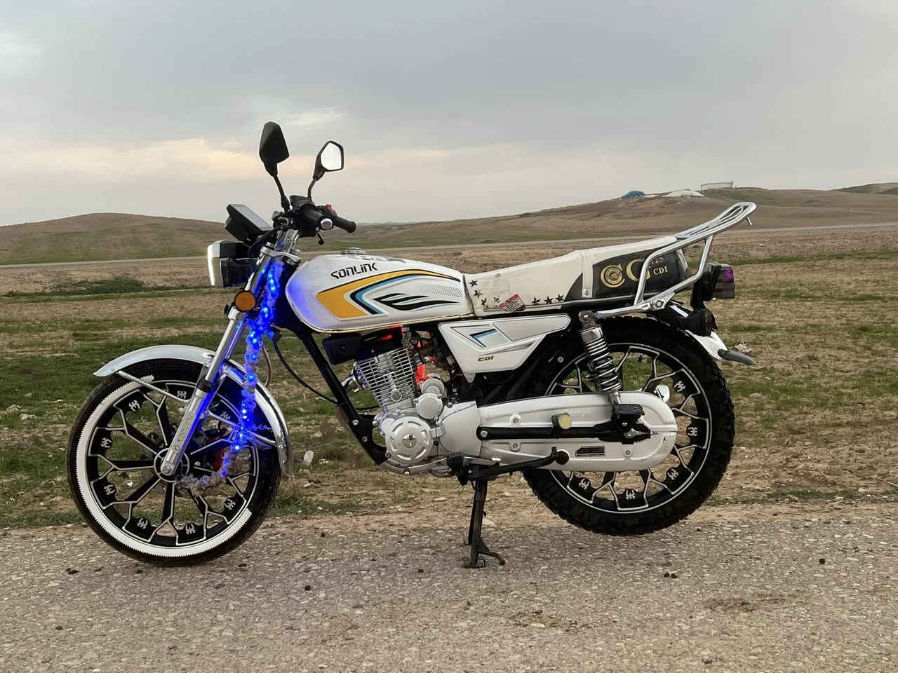 سلام عليكم مأطور البيع ٢٥ شاشه آيبات مآبي كل عيب تايرات ثنين جديد اسويج وبصمه أوراق كامله سعر اتصل وتدلل مكاني دهلكيه ***********
