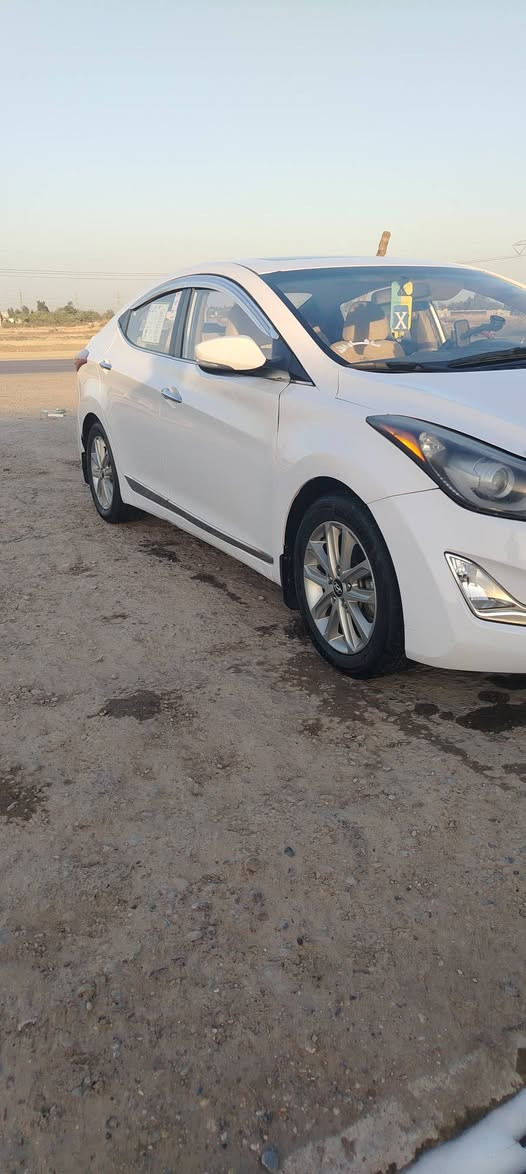 النتراء ابيض خليجي موديل ١٦
بيها جاملغ وبنيد مصبوغات  بدون دواخل بلعراق
فول مواصفات ماعده البصمه
تخم تاير
مدوشمه عام
مكانها ديالى بعقوبه
السعر ١١٥ وبيها مجال
***********
