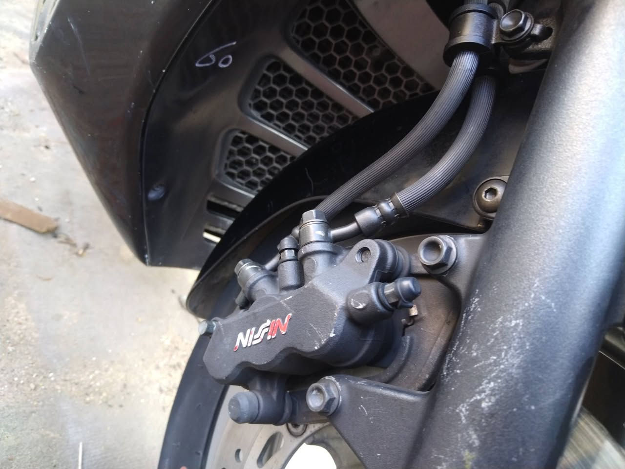 السلام عليكم للبيع دراجه فاز صفر 11 محرك مامفتوح ماممدود عليهه اصبانه الدراجه جديده معنه الكلمه دراجه رمبه بحاله الجيده بيهه كم شخط ناعم السعر 12 وبيهه مجال المكان الشعب حي اور تقاطع علي الاسمر ***********
