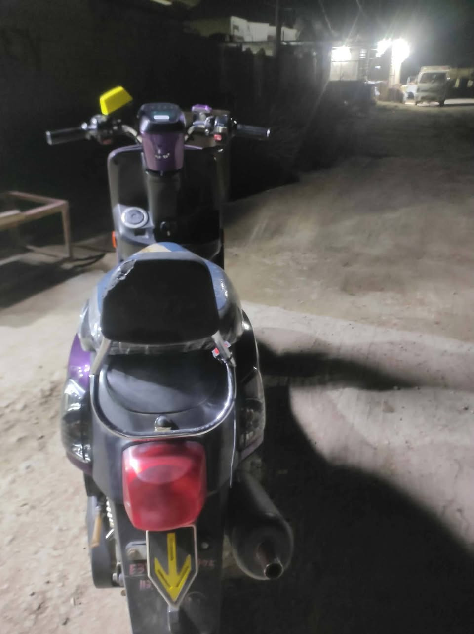 سلام عليكم بوليس البيع الشرياي هاذه رقم 0772 795 6691 دك بيك خير ودلل دراجه كفاله عامه من كلشي واضح بلتصوير
