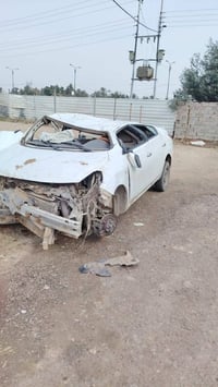 نيسان سني هندي للبيع  موديل ٢٠١٩ رقم بغداد محرك شغال السعر ٣٥ ورقة وبي...