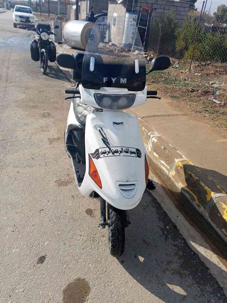 دراجه فراشه نظيف كدام عينك بس مكينه مفتوح 
سعر 425 بي مجال قليل / تواصل فقط على رقم 
***********
