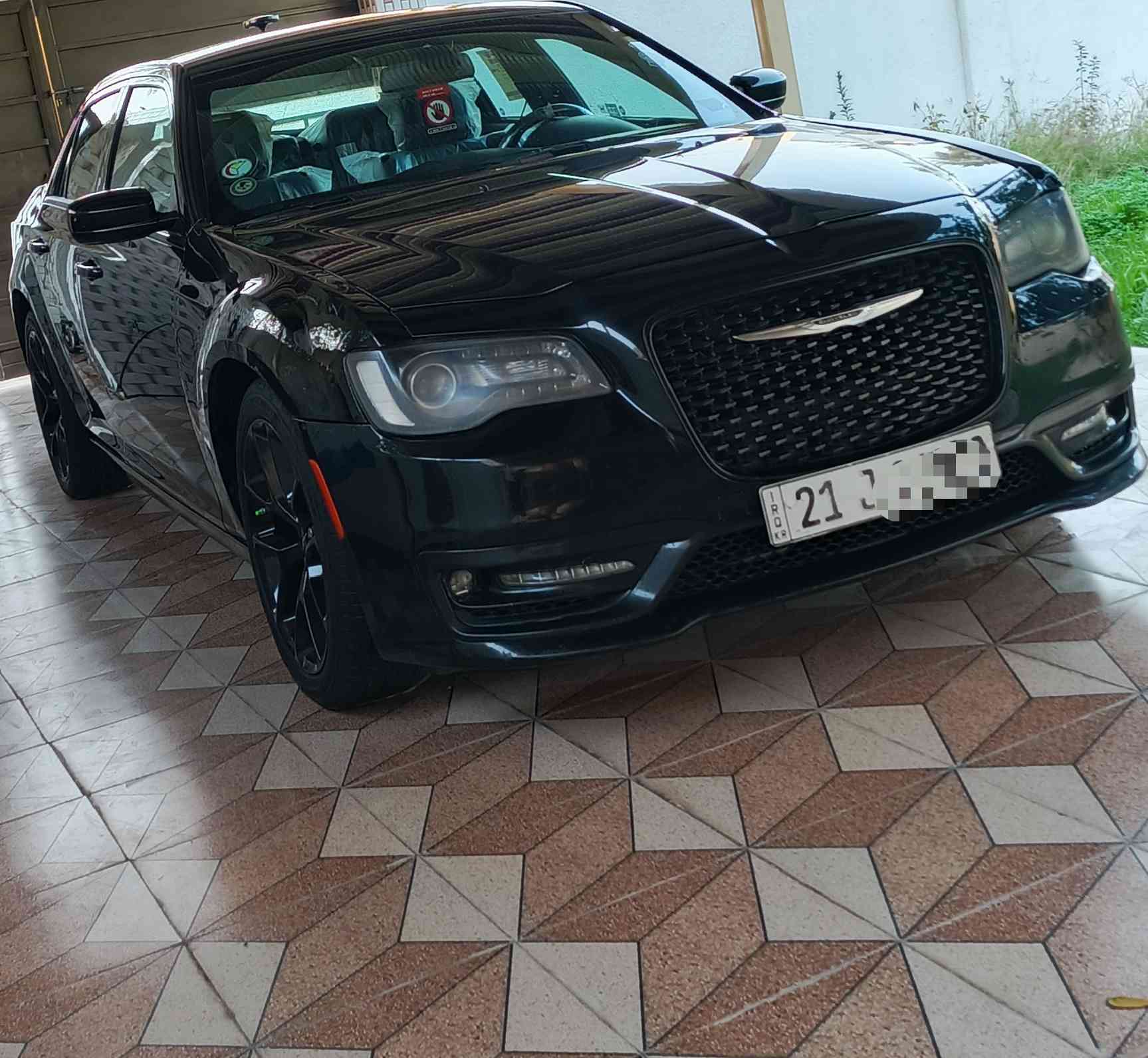 السلام عليكم اوباما موديل 2018 وارد امريكي سياره بها ونيد صبغ ودور خلفي السياره جاهزه من كل شيء ما بيها نقص ماكينه 3600 سياره فول ما عدا البانوراما رقم سليمانيه دولي بدون دواخل السعر 210 وبيها مكان السياره بابل غير متواجده على الفيس رقم الهاتف ***********
