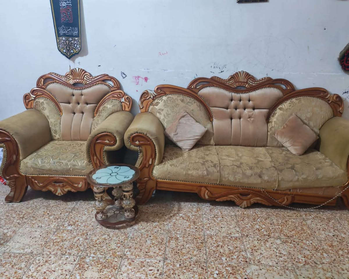 سلام عليكم
تخم مع سيت طبلات 
السعر قيم واشوف يناسبني او لا 
العنوان كوت


**إذا كنت صاحب هذا الإعلان وتريد حذفه لأي سبب، رجاءا أرسل رسالة إلى الدعم الفني**