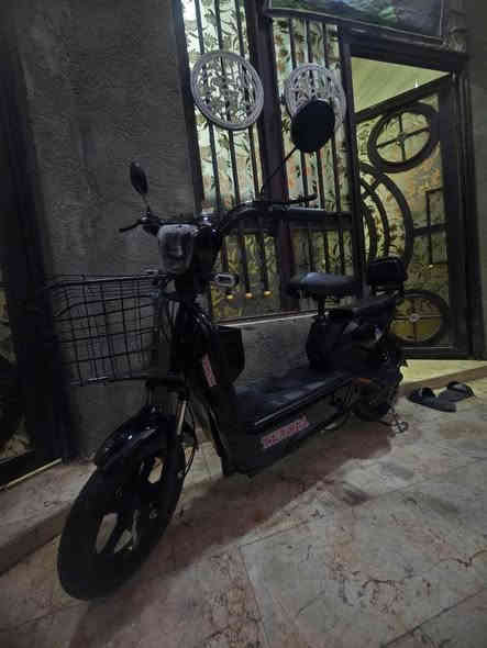 سلام عليكم 
دراجه شحن 
للبيع قيمة 
بل يرضه بي الله
ماخذيهب450 
مكان العزه الجديده
***********
***********
