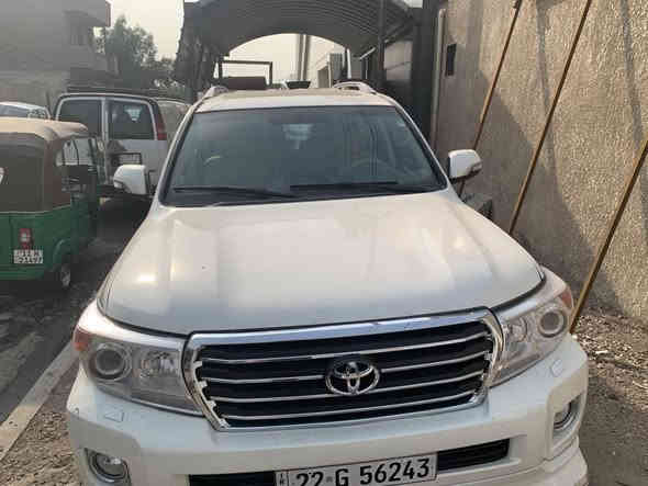 سلام عليكم لاندكروزر 13  رقم أربيل بسمي صبغ حزام مكينه كير حداديه جدد تخم تاير باتري جديد سعر 3دافتر وبيه مجال استفسار ***********
