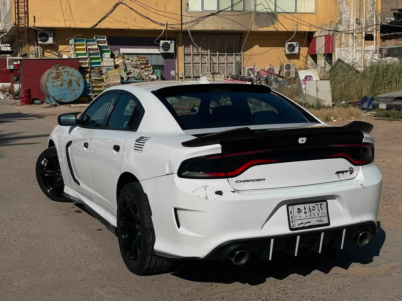 جارجر 2016
Sxt 
ابيض
وارد كندي  داخله كلين 
هنا صاير بيهه حادث بس بنيد  بدون ❌جاملوغات ❌ بدون ايرباك نهائيا 
مواصفات ال sxt معروفه 
عليهه غرفه كشنات جلد كنتاره  مختم srt اسود مطعم خيط برتقالي 
وحزام برتقالي 
وعليهه اناره لد داخلي ماركه  govee 
غرفتهه كلش كلش نضيفه ومشامه الهوه ماكو اختهه  تجي تشوف بعينك وتحكم 
عليهه اظافات 
شفقه 
سكوب باب 
سكوب جام 
سبايدر 
دفيوزر 
دوس srt 
عدسه ماركه nhk g6 معروف الناصي مالتهه مد العين ال nhk معروفه بعد
لد متغير 
وعين الشيطان 
عليهه برمجه  البطل احمد 
محدثه اخر تحديث 
مفتوح سرعه
مبرمج مراوح حماومه متعبر ٩٩ 
مبرمج. بانزين عادي 
صدر شديته قبل اشهر خير من الله 
🔴السياره مال جناي بالعافيه على الياخذهه 🔴
السياره مامشتغل بيهه جيك 🟡
وميحتاجلهه ربع دينار تشغل وتمشي 
سنويه باسمي ثاني يوم تحول اجي ابصملك 
عليهه غرامه ٢٠٠ الف عليه اني ادفهه
مكاني بغداد /اعظميه / سبع ابكار
اقره المنشور زين قبل لا تتصل 
السياره تفيد الجناي والمرتب  متلكه هيج موديل وسعر مناسب بهيج نضافه 
السعر ١٨٩
***********

