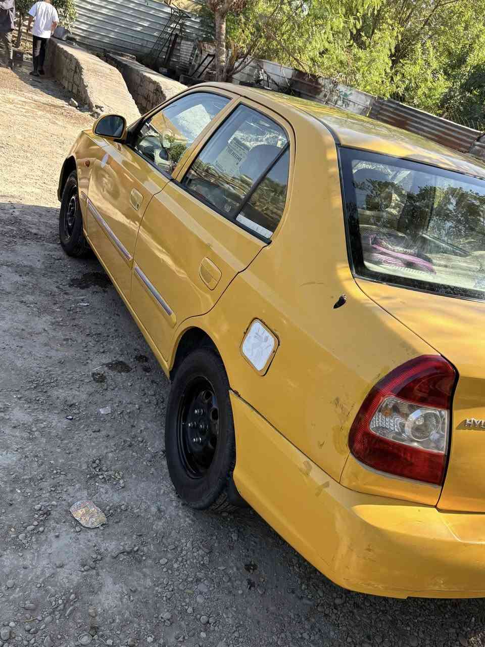 فيرنا هونداي موديل 2015 سنوية 2027 حادثها باب الصدر راجع ع بارد ضريه واصله تكمة وجاملغ راجع بارد وبيها رصعات بسيطة
كير سليم تبريد بارد ثلج تدفئة شغالة  صدر نضيف تخم تاير سياره ناعمة باتري جديد ملاحضات بيها بسيطة كشر سياره مامعيود رقم الانكليزي محرك نضيف مابيها تنقيص مابيها دخان كهربائيات كاملة سعر70 وبيها مجال ماشية 200 ألف مصفرة هيئة وغرامة تحويل ثاني يوم ‭
٠٧٨٧ ٤٩٥ ٢٤١١‬ رقمي
